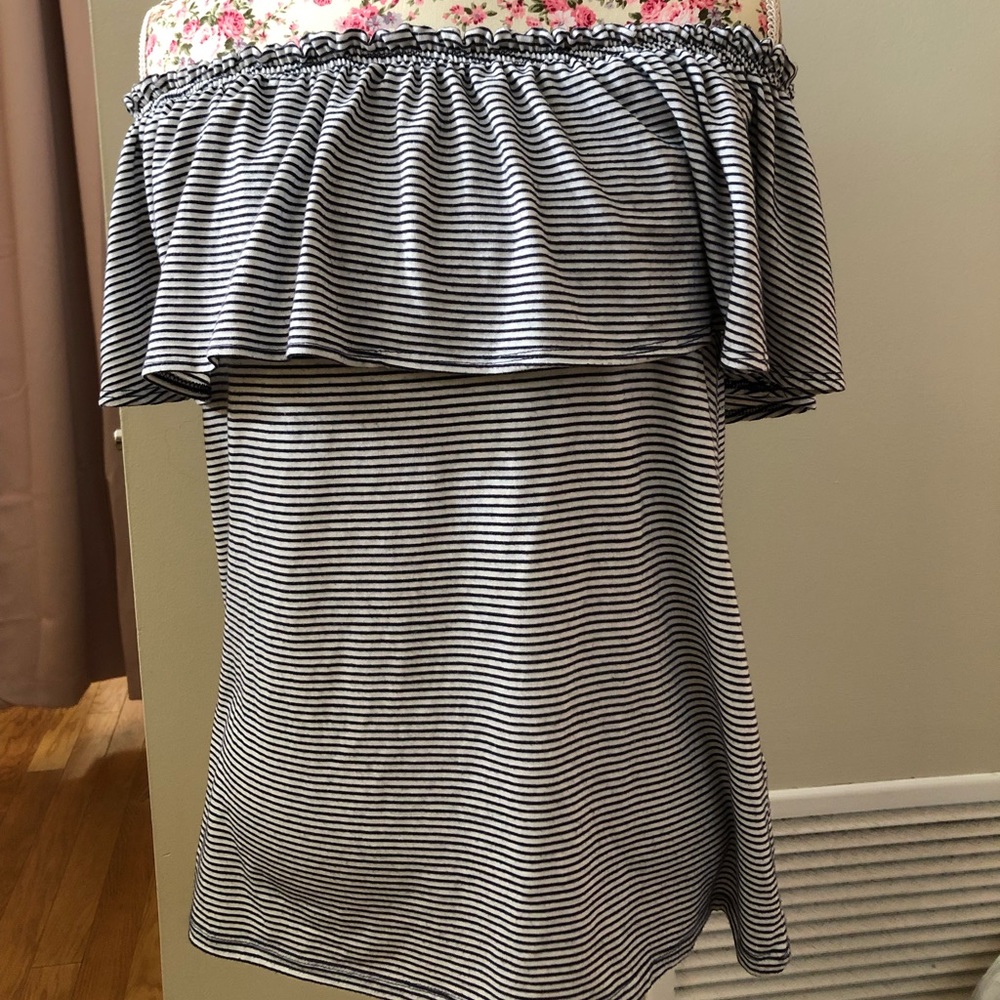 Abercrombie Off-The-Shoulder Top